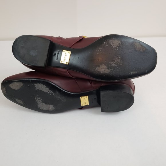 Michael Kors Burgundy Red Leather Flat Ankle Boots with Gold Chain Size 39 7 - Picture 4 of 7